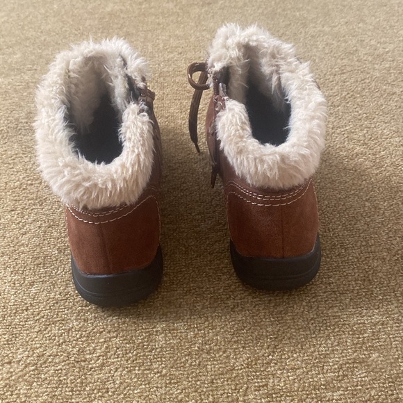 Earth Origins Women’s Crowley Boots. Size 7 - Picture 5 of 8